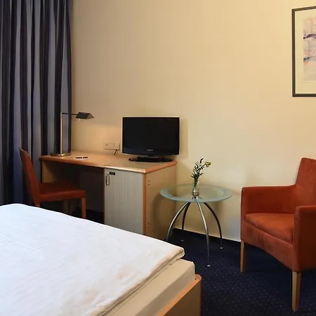 Hotel Intercityhotel 3*