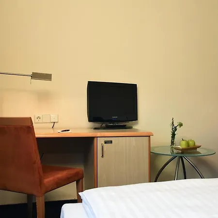 Hotel Intercityhotel 3*