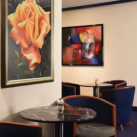 Intercityhotel 3* Stuttgart