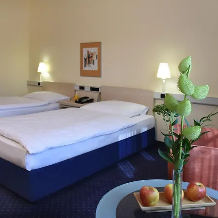 Intercityhotel 3*