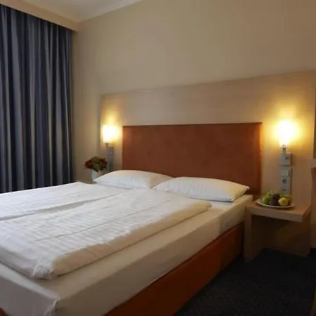 Intercityhotel Szálloda 3*