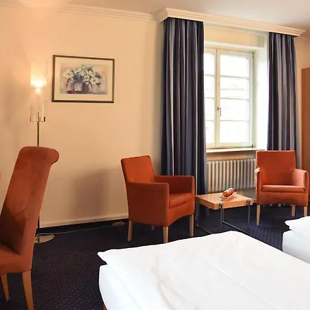 Hotel Intercityhotel 3*