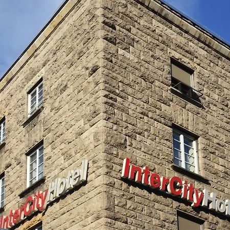 Intercityhotel מלון 3*