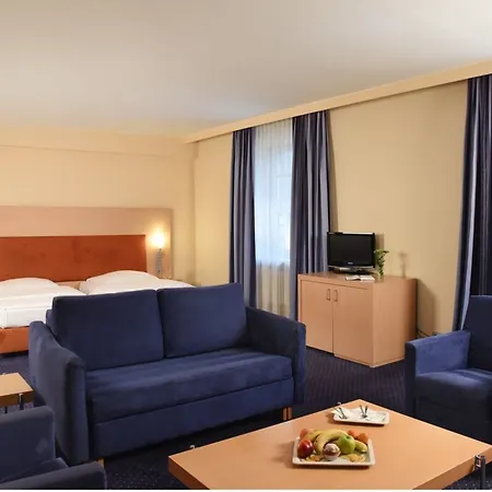 Hotel Intercityhotel 3*