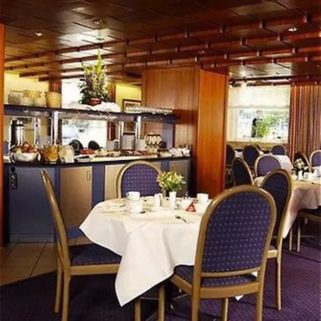 Intercityhotel Szálloda