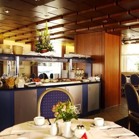 Szálloda Intercityhotel Stuttgart