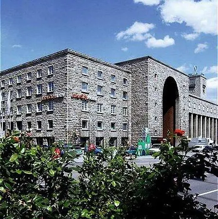 Intercityhotel Szálloda