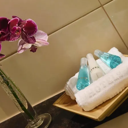 Intercityhotel Szálloda 3*