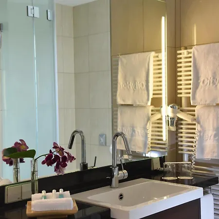 Intercityhotel Szálloda 3*